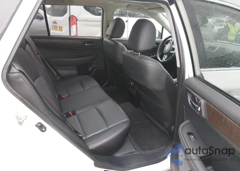 2017 Subaru Outback 3.6R Limited z USA, uszkodzony, nr VIN 4S4BSENC5H3347526